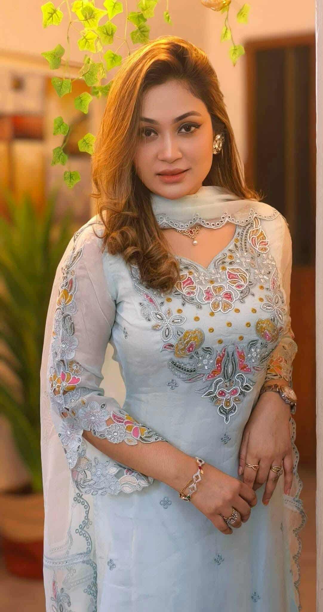 পাকিস্তানি ডিজাইন ফোর পিস